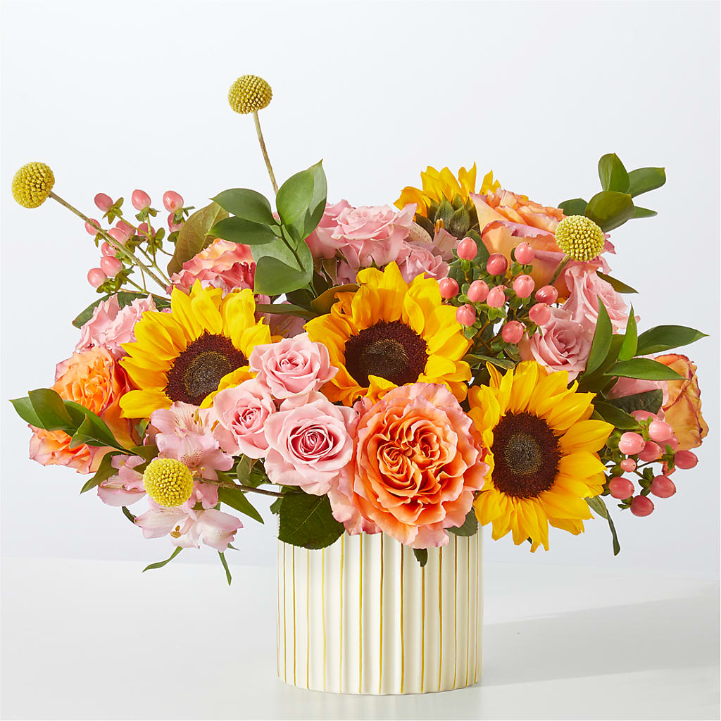 Sun's Out Bouquet – Floreria Principe De Paz Llc, Somerset NJ