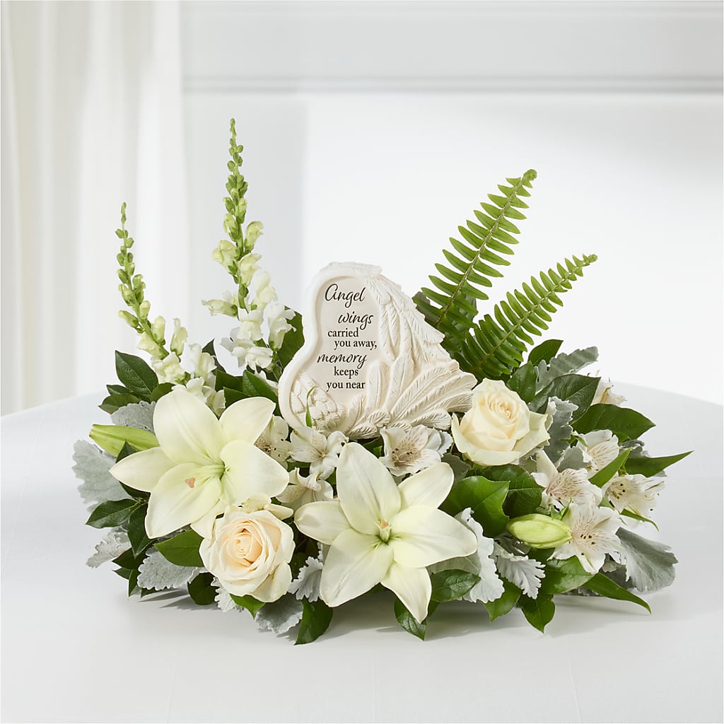 Holding You Close Arrangement – Floreria Principe De Paz Llc, Somerset NJ