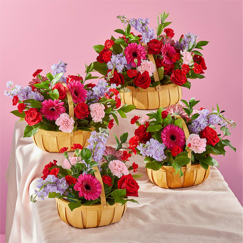 Pink Picnic Basket – Floreria Principe De Paz Llc, Somerset NJ