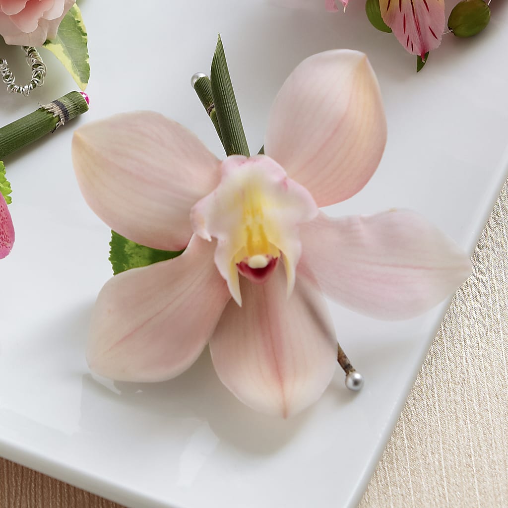 Pink Cymbidium Boutonniere – Floreria Principe De Paz Llc, Somerset NJ