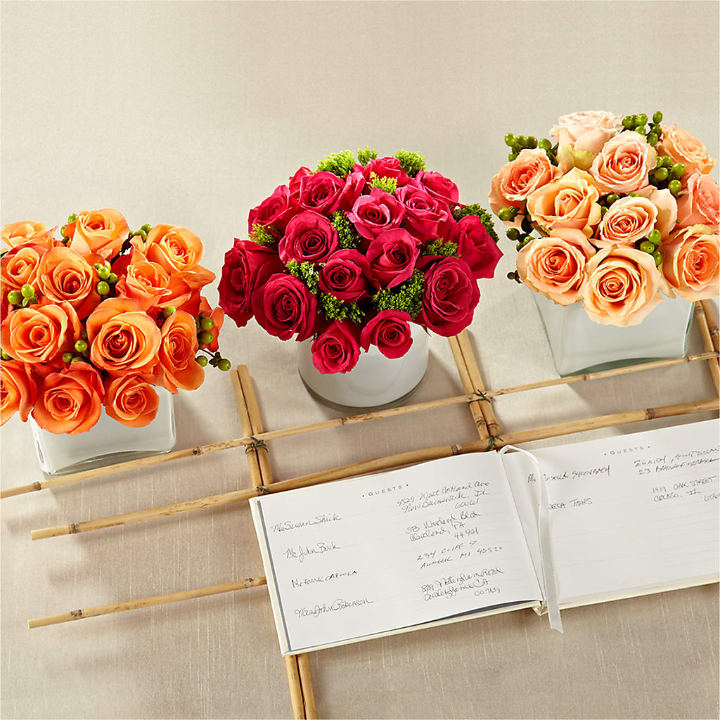 Dawn Rose Centerpiece – Floreria Principe De Paz Llc, Somerset NJ