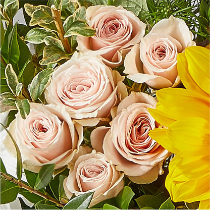 The Good Life Bouquet –  Floreria Principe De Paz Llc, Somerset NJ