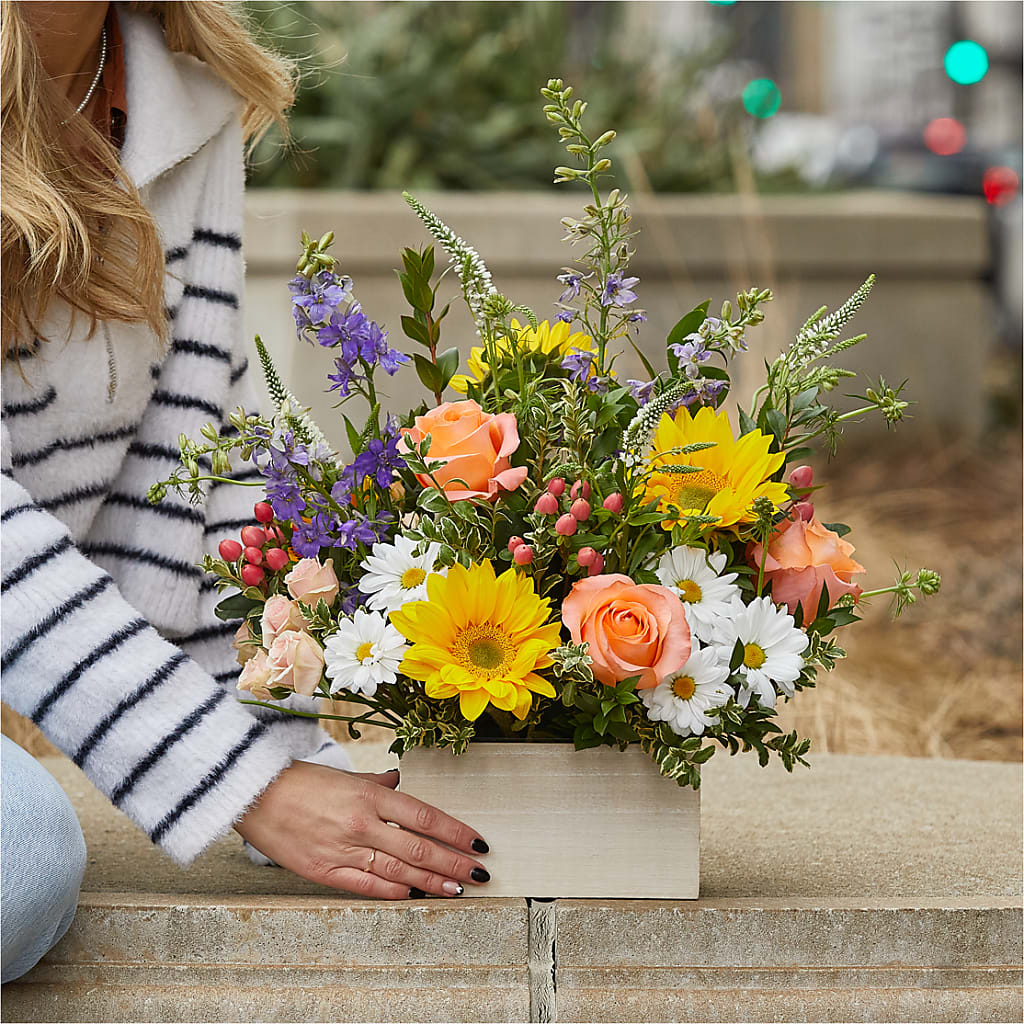 The Good Life Bouquet –  Floreria Principe De Paz Llc, Somerset NJ