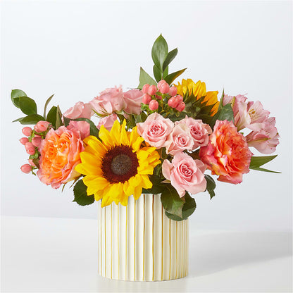 Sun's Out Bouquet –  Floreria Principe De Paz Llc, Somerset NJ