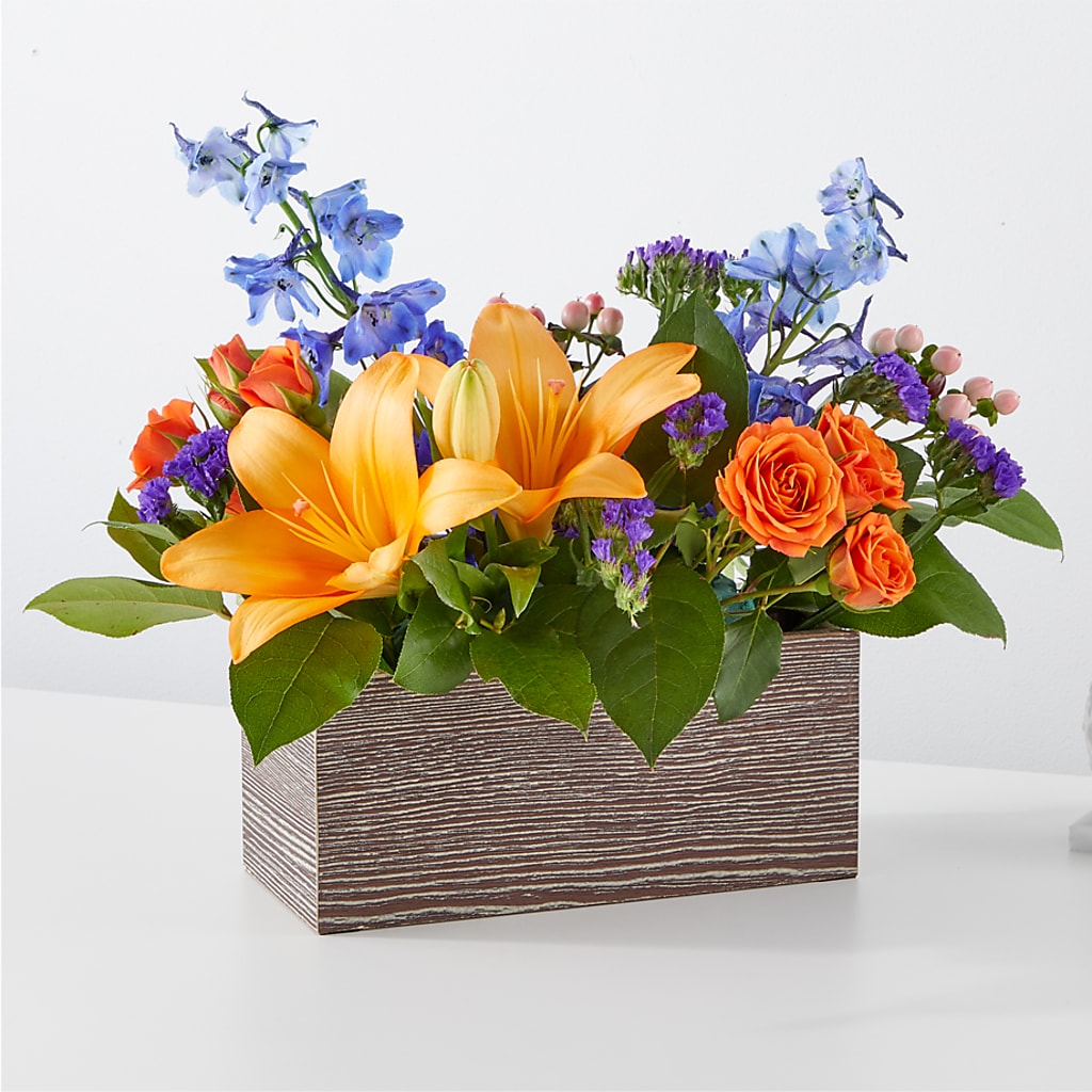 Radiant Citrus Box Bouquet –  Floreria Principe De Paz Llc, Somerset NJ