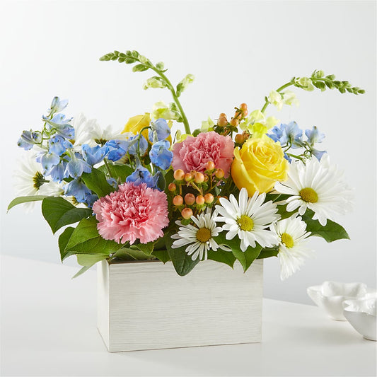 Sun Salutation Box Bouquet –  Floreria Principe De Paz Llc, Somerset NJ