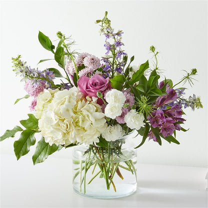 Violet Caress Bouquet –  Floreria Principe De Paz Llc, Somerset NJ