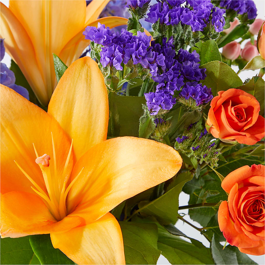 Radiant Citrus Bouquet –  Floreria Principe De Paz Llc, Somerset NJ