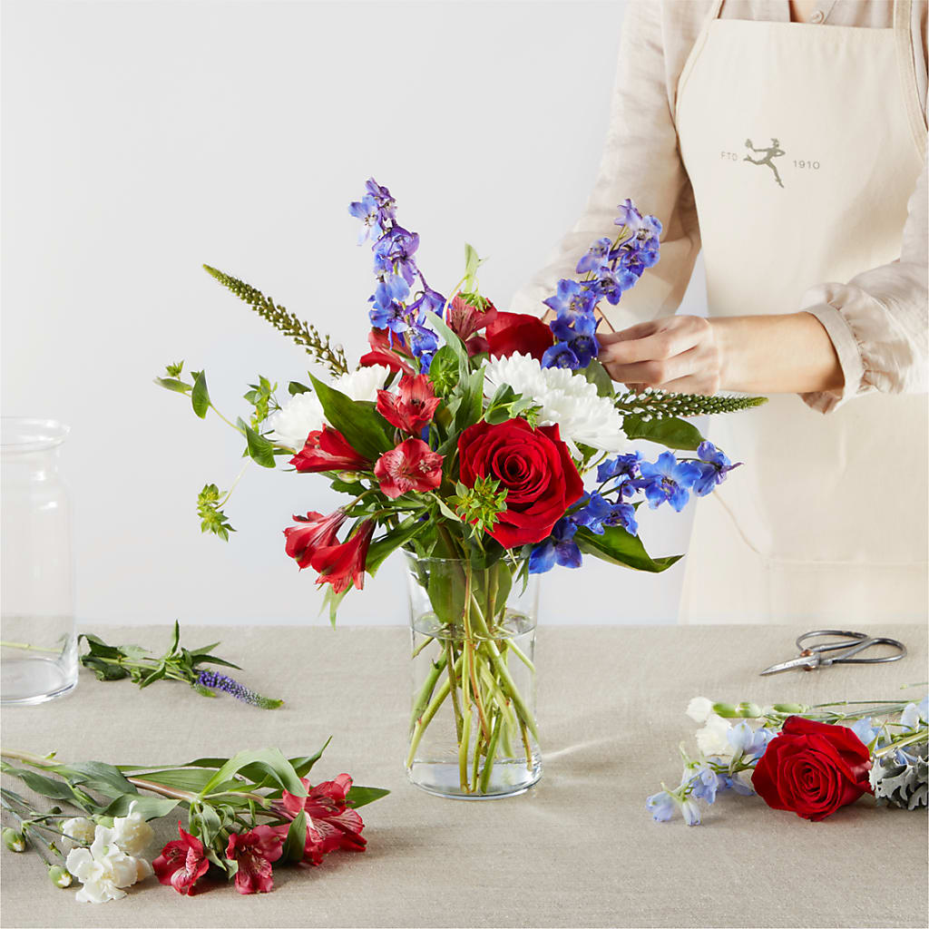 Star Spangled - A Florist Original –  Floreria Principe De Paz Llc, Somerset NJ