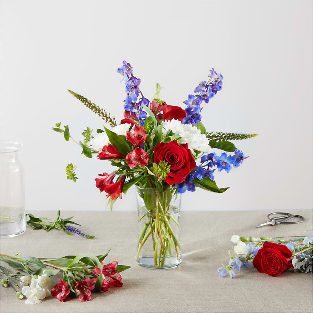 Star Spangled - A Florist Original –  Floreria Principe De Paz Llc, Somerset NJ