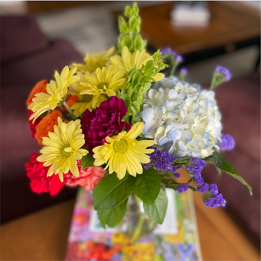 Summer Spectra - A Florist Original –  Floreria Principe De Paz Llc, Somerset NJ