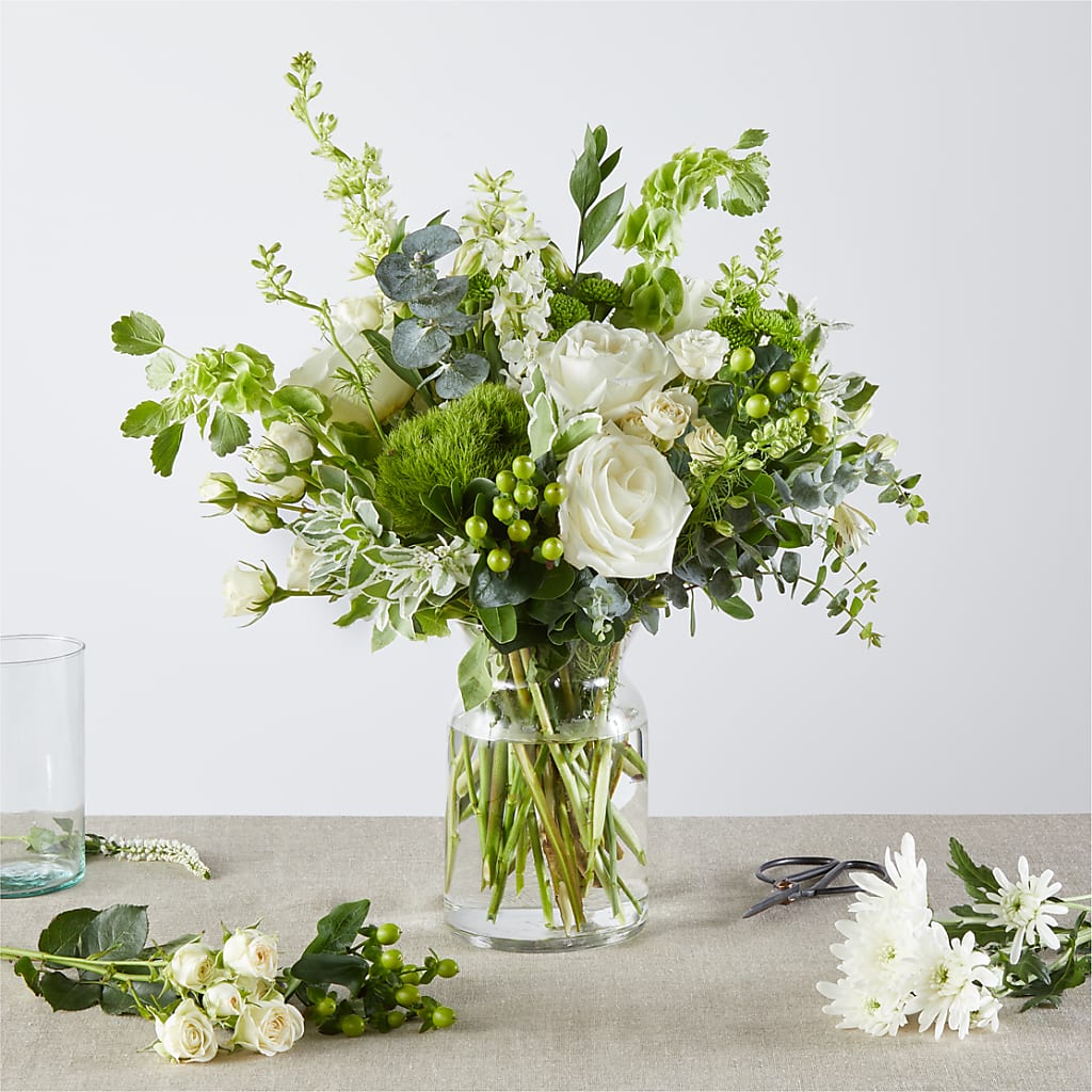 Irish Garden - A Florist Original –  Floreria Principe De Paz Llc, Somerset NJ