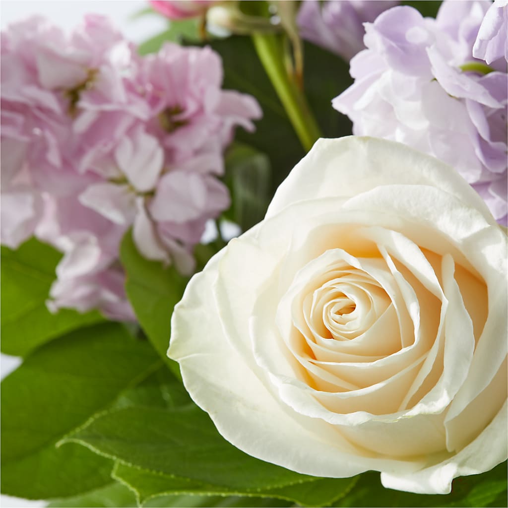 Springtime Spritz Bouquet –  Floreria Principe De Paz Llc, Somerset NJ