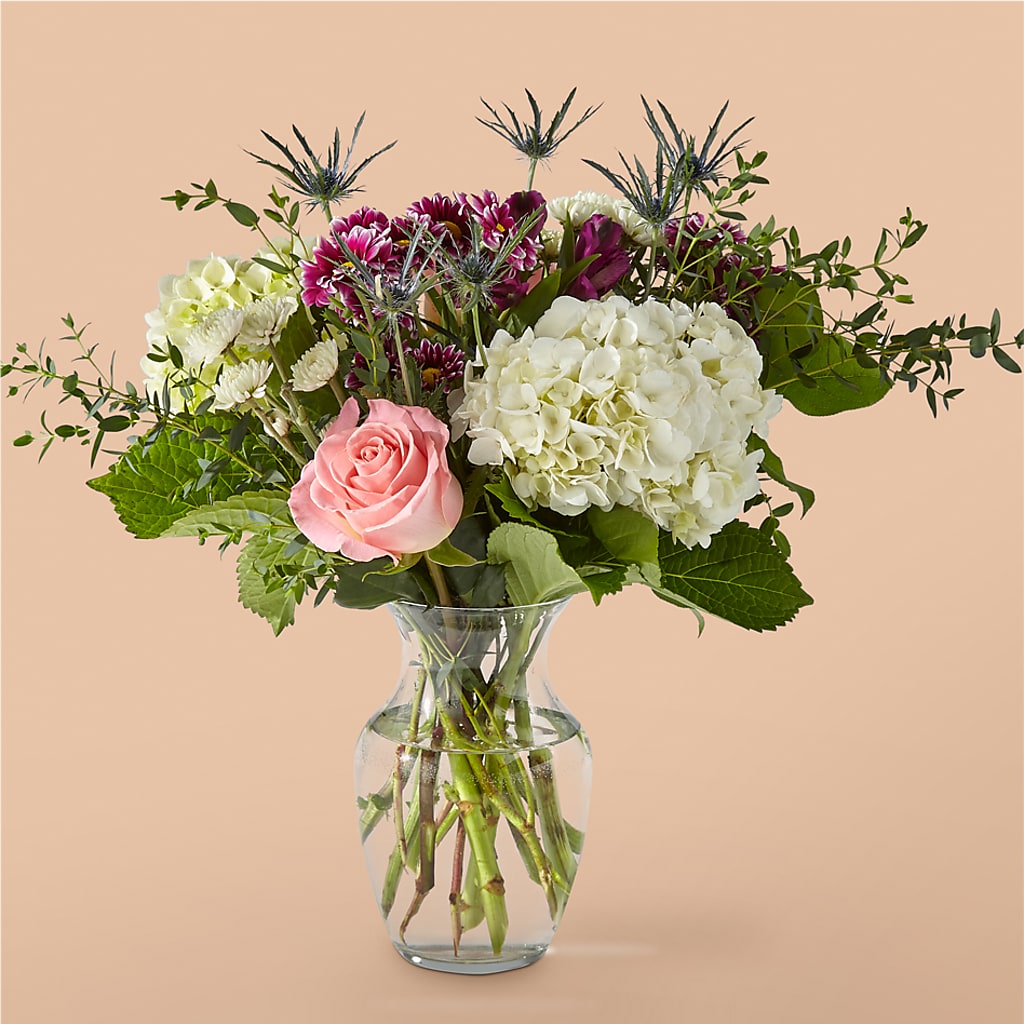 Parlour Bouquet –  Floreria Principe De Paz Llc, Somerset NJ