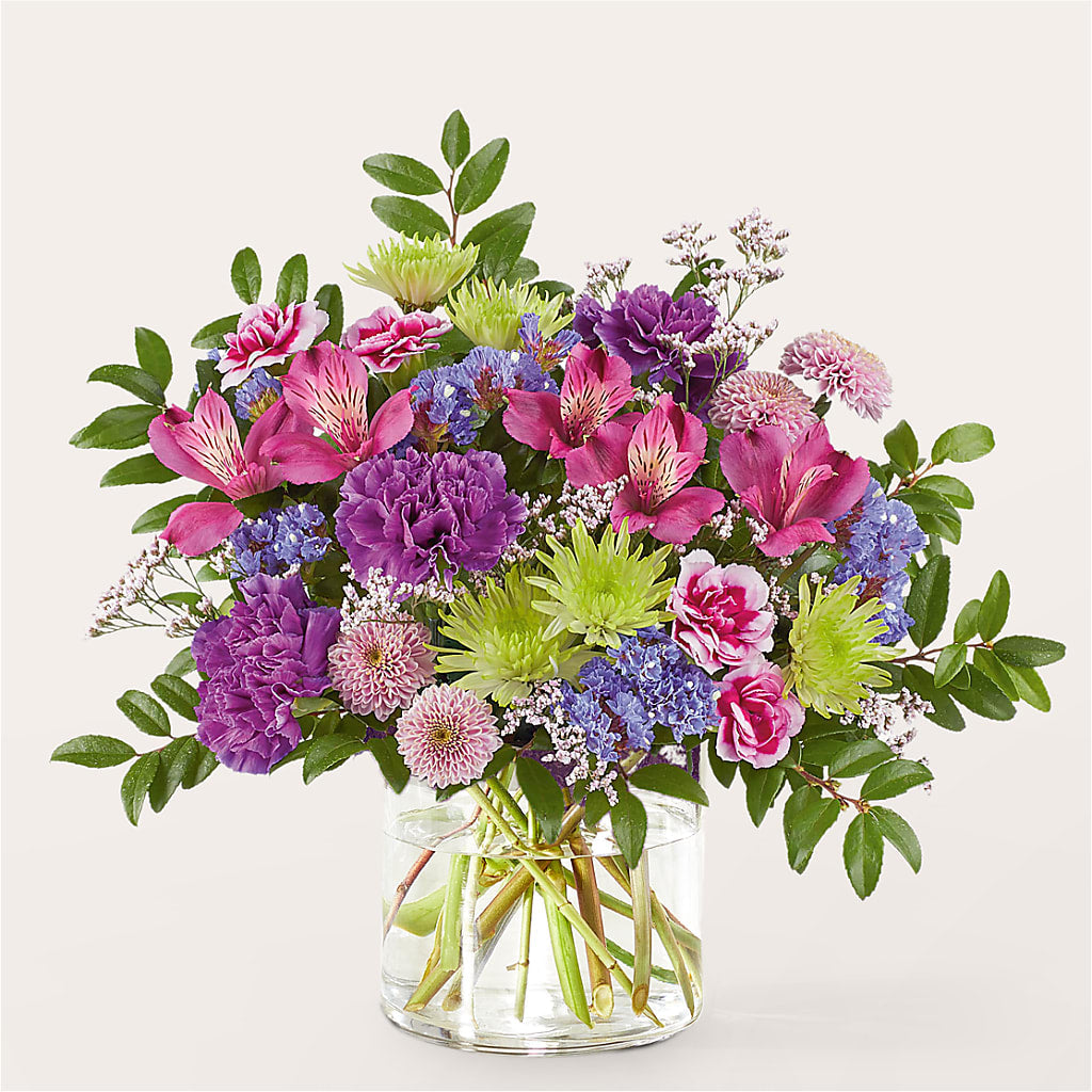 Glass Half Full Bouquet –  Floreria Principe De Paz Llc, Somerset NJ