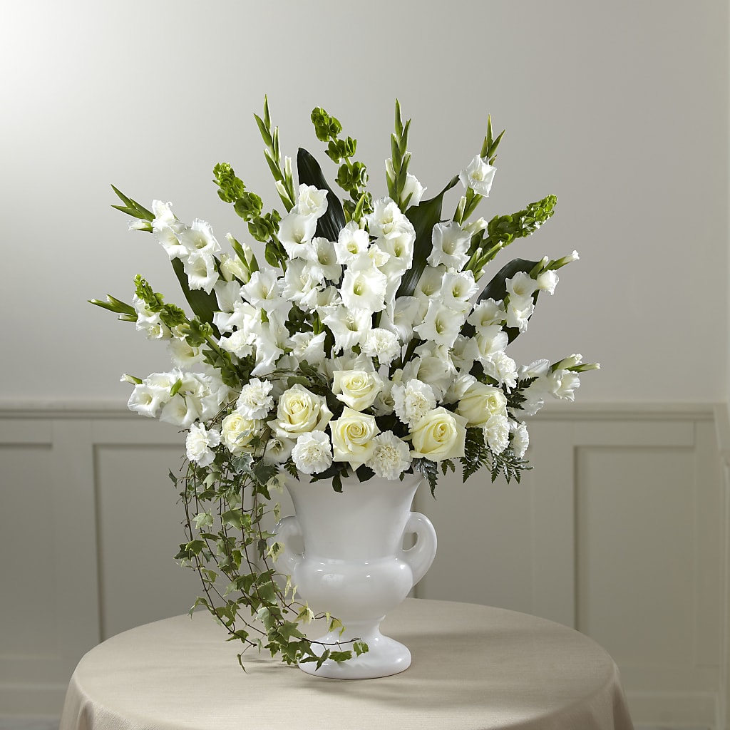 Fond Reflections Arrangement –  Floreria Principe De Paz Llc, Somerset NJ