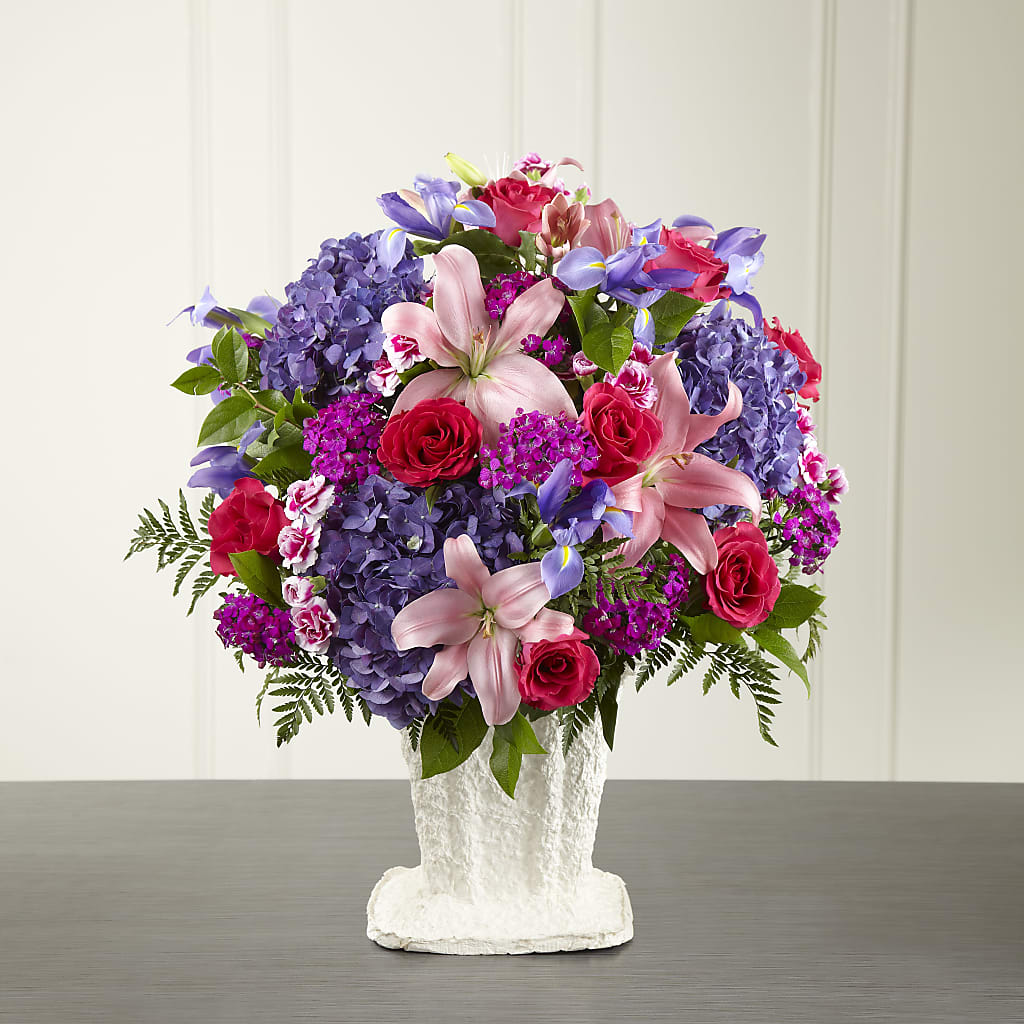 We Fondly Remember Arrangement –  Floreria Principe De Paz Llc, Somerset NJ
