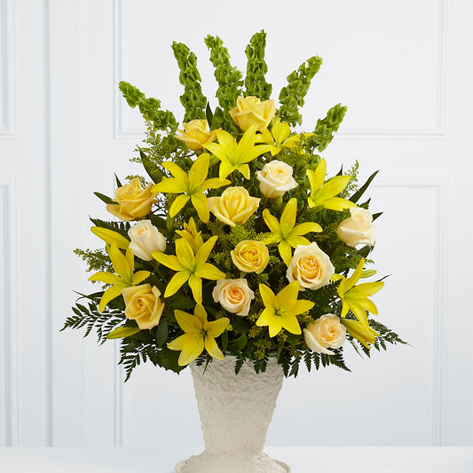 Golden Memories Arrangement –  Floreria Principe De Paz Llc, Somerset NJ