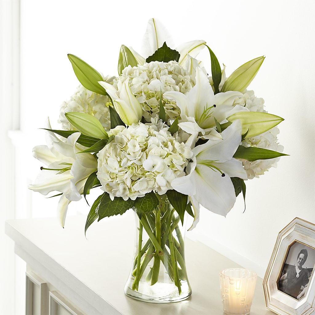 Compassionate Lily Bouquet –  Floreria Principe De Paz Llc, Somerset NJ