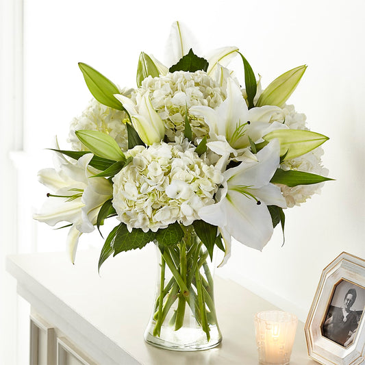 Compassionate Lily Bouquet –  Floreria Principe De Paz Llc, Somerset NJ