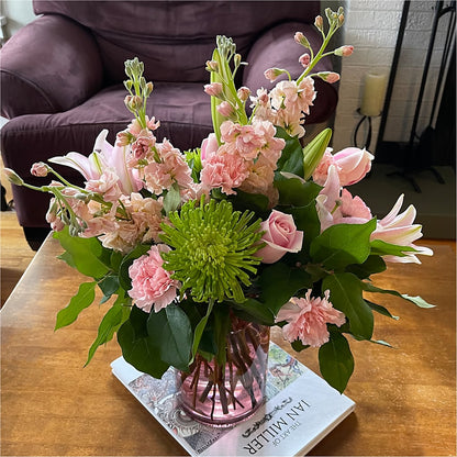 Pretty in Pink Bouquet –  Floreria Principe De Paz Llc, Somerset NJ