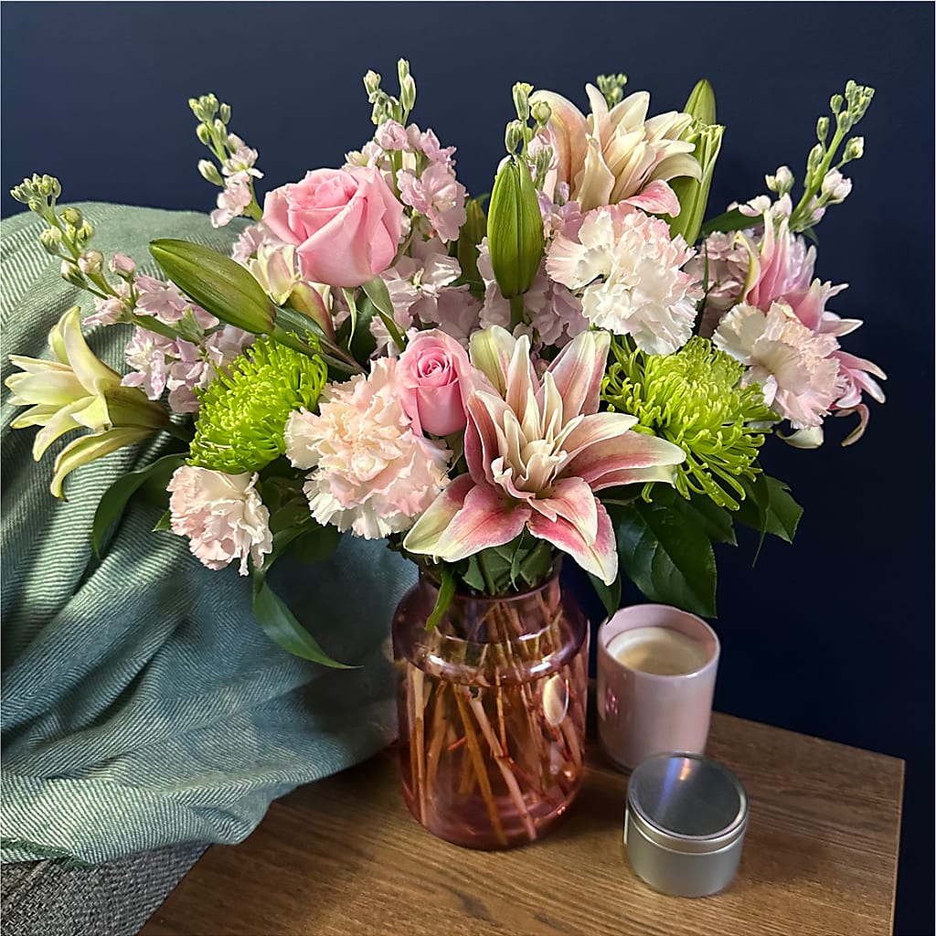 Pretty in Pink Bouquet –  Floreria Principe De Paz Llc, Somerset NJ