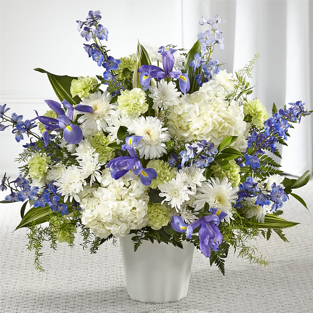 Soft Serenity Floor Basket –  Floreria Principe De Paz Llc, Somerset NJ