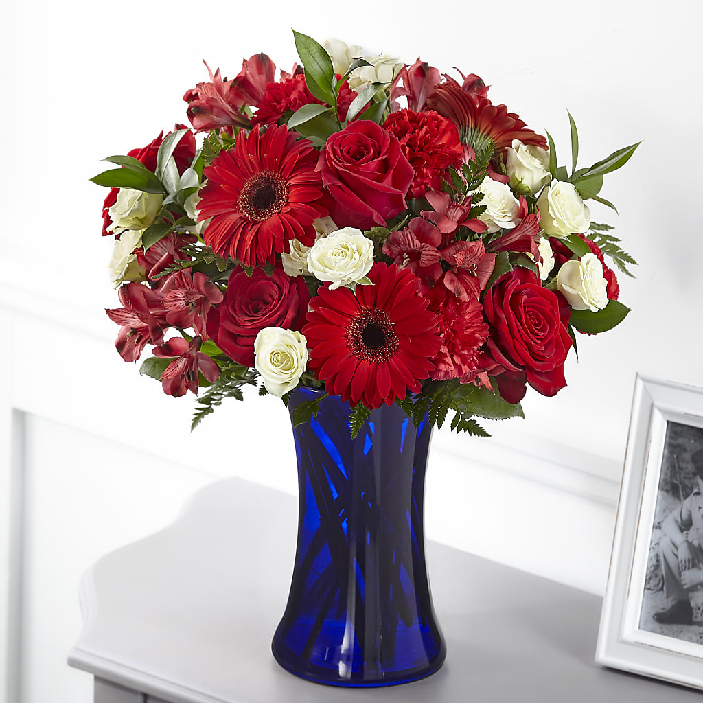 Hearts Embrace Bouquet –  Floreria Principe De Paz Llc, Somerset NJ