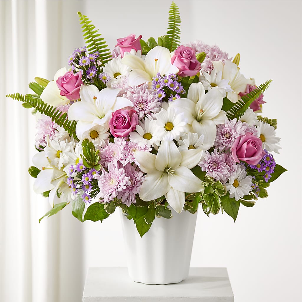 Warmest Thoughts Tabletop Basket –  Floreria Principe De Paz Llc, Somerset NJ