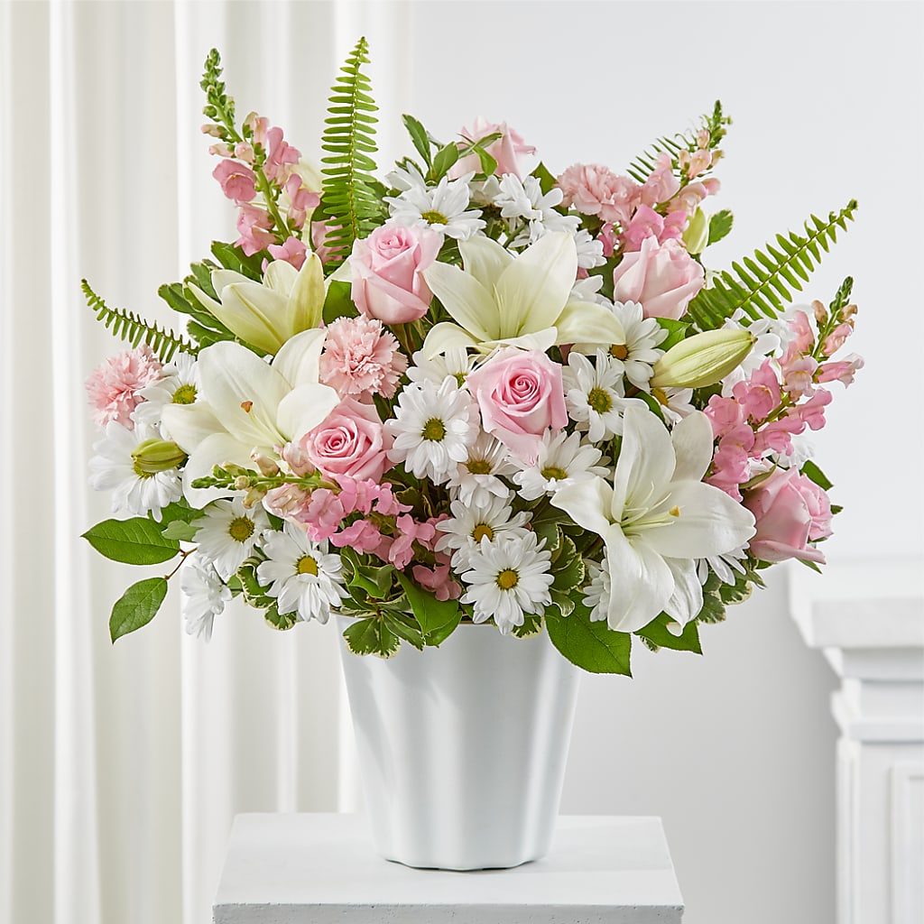 Soft Touch Tabletop Basket –  Floreria Principe De Paz Llc, Somerset NJ
