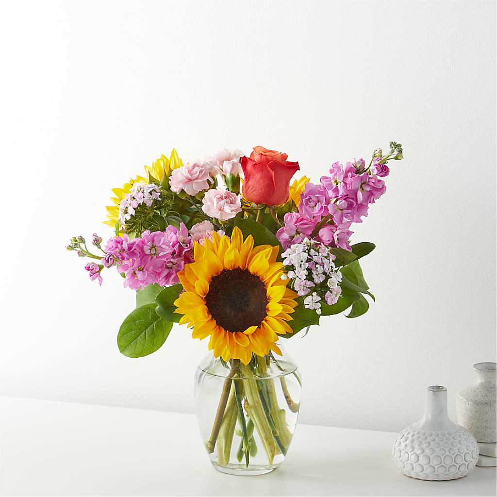 Yellow Brick Road Bouquet –  Floreria Principe De Paz Llc, Somerset NJ