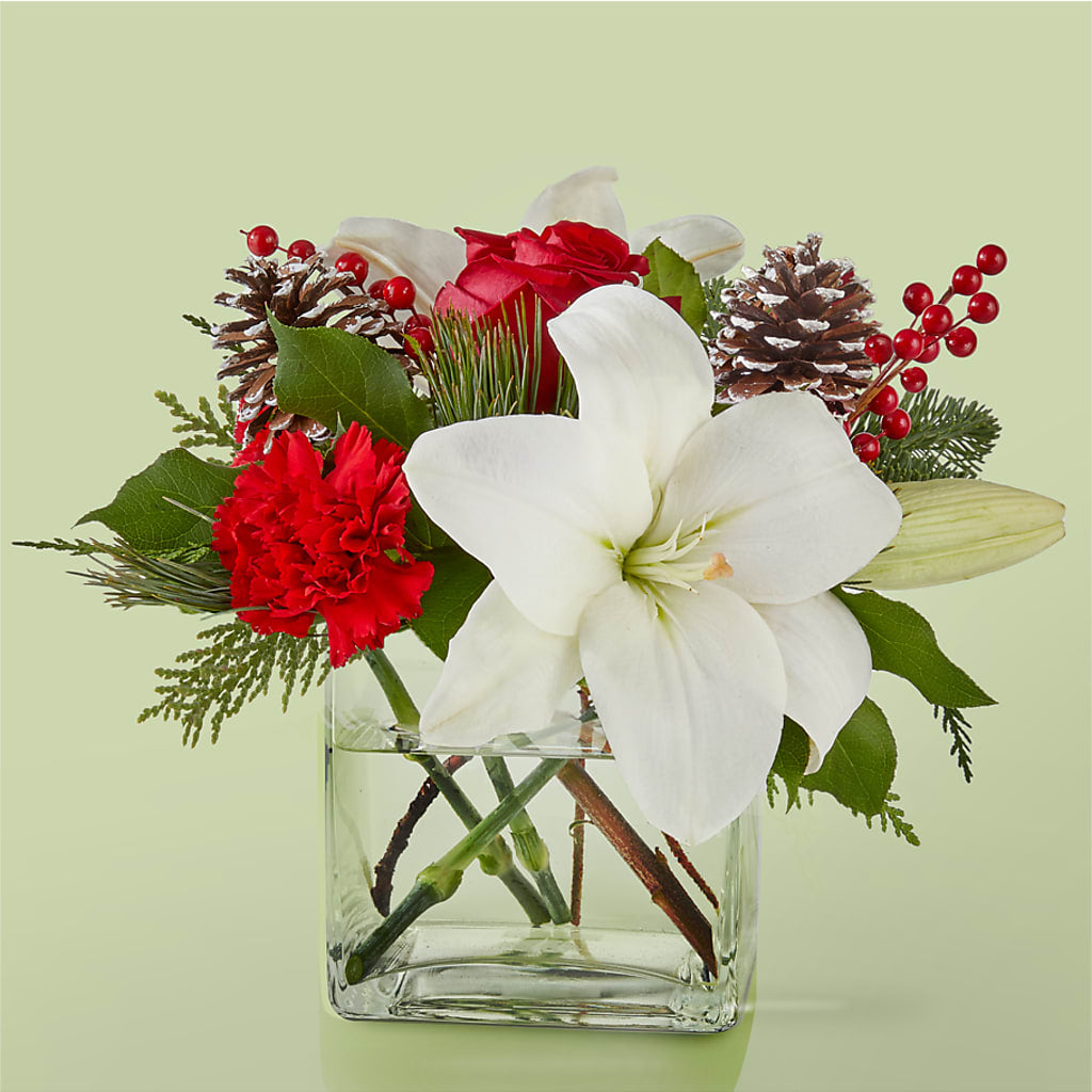 Glistening Icicles Bouquet –  Floreria Principe De Paz Llc, Somerset NJ