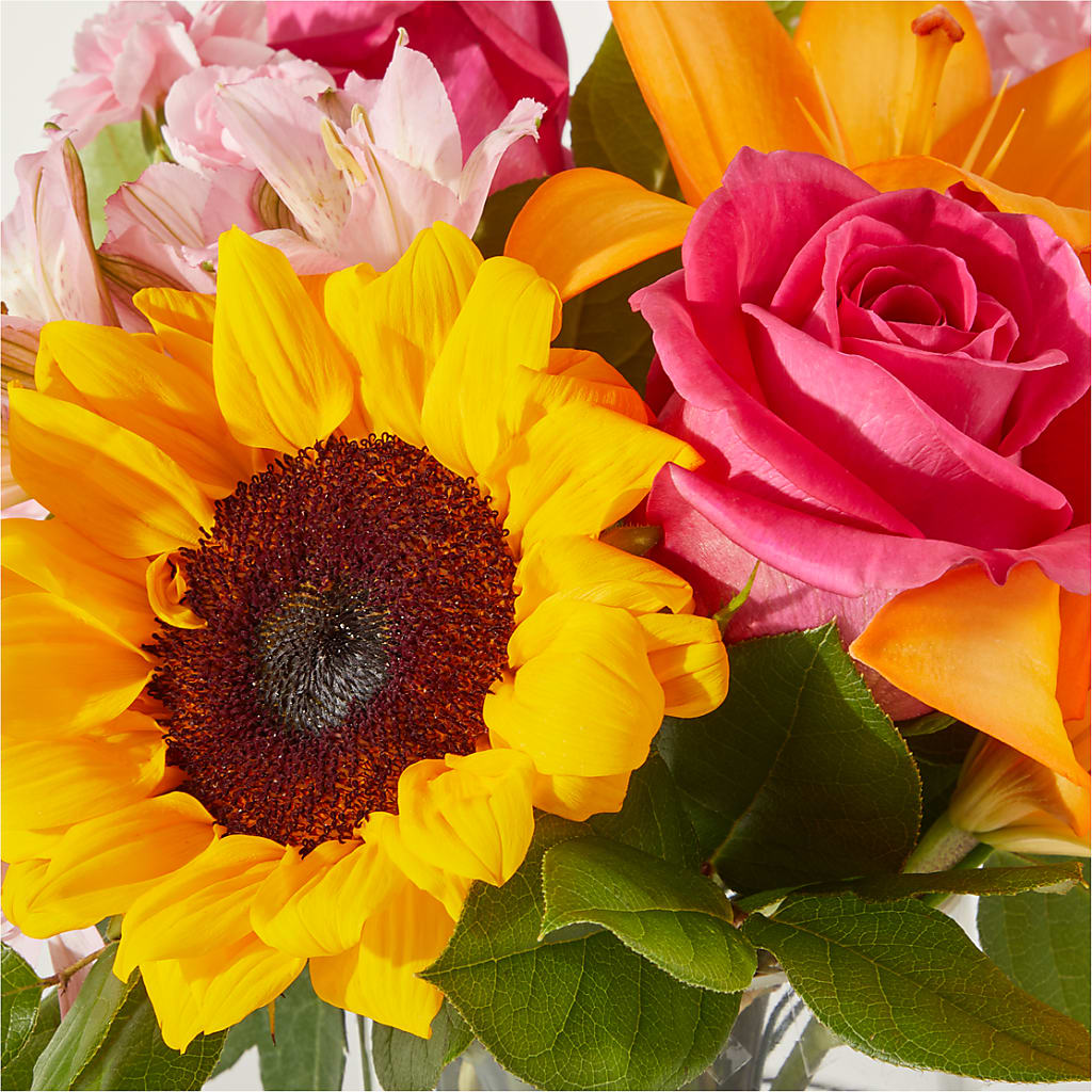 In Full Swing Bouquet –  Floreria Principe De Paz Llc, Somerset NJ