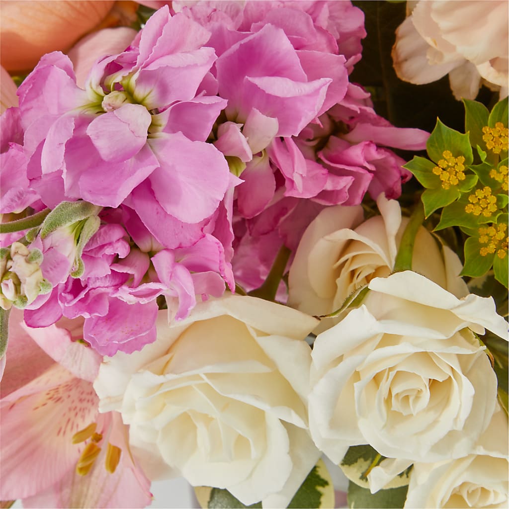 Paradise Bouquet –  Floreria Principe De Paz Llc, Somerset NJ