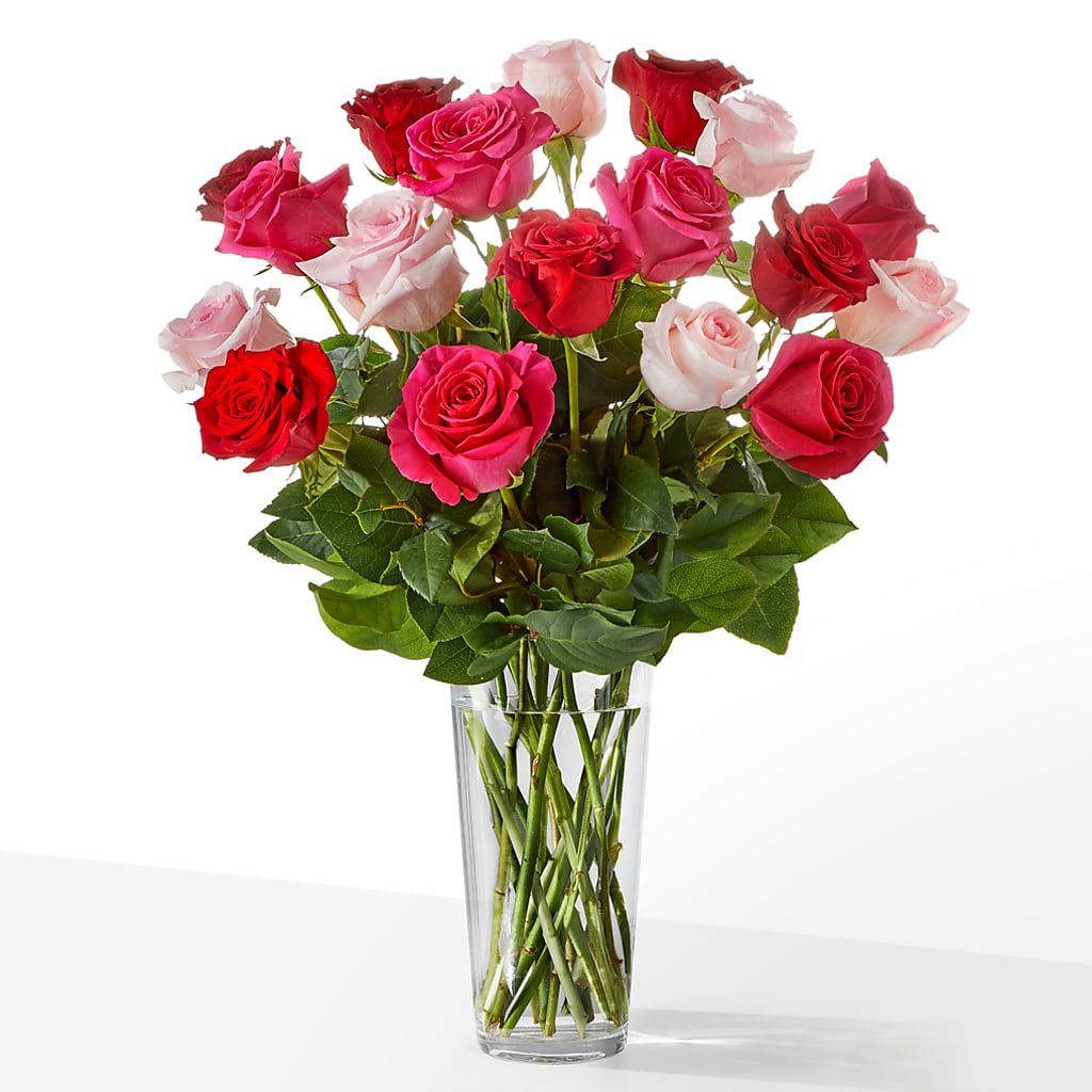 Charming Rose Bouquet –  Floreria Principe De Paz Llc, Somerset NJ