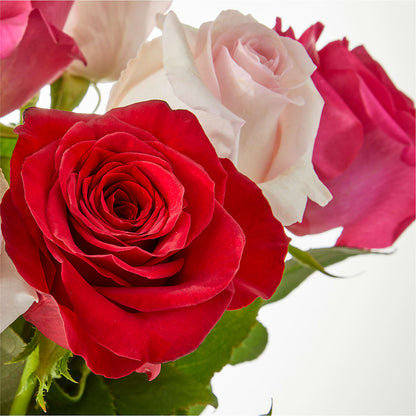 Charming Rose Bouquet –  Floreria Principe De Paz Llc, Somerset NJ