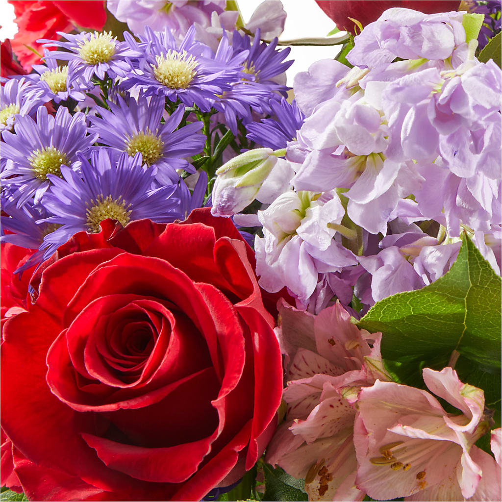Your Majesty Bouquet –  Floreria Principe De Paz Llc, Somerset NJ