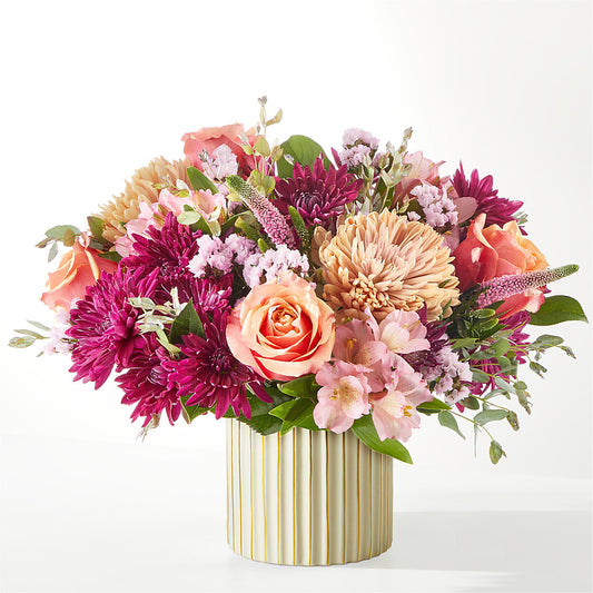 Berry Cobbler Bouquet with Ivory Vase –  Floreria Principe De Paz Llc, Somerset NJ