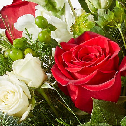 Deck the Halls Bouquet –  Floreria Principe De Paz Llc, Somerset NJ
