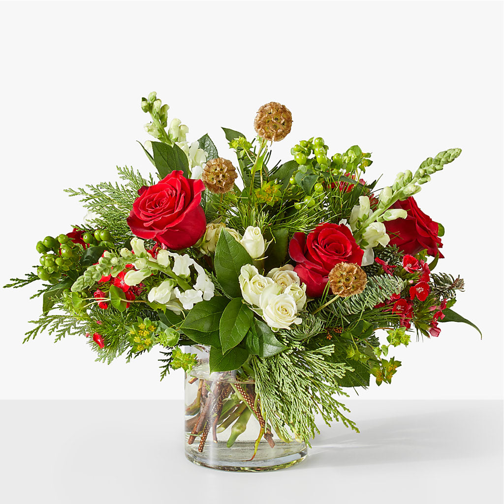 Deck the Halls Bouquet –  Floreria Principe De Paz Llc, Somerset NJ