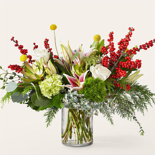 Berry & Bright Bouquet –  Floreria Principe De Paz Llc, Somerset NJ