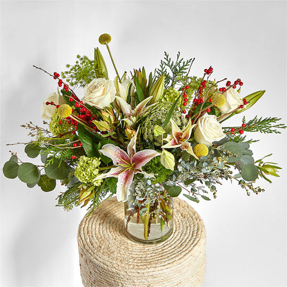 Berry & Bright Bouquet –  Floreria Principe De Paz Llc, Somerset NJ