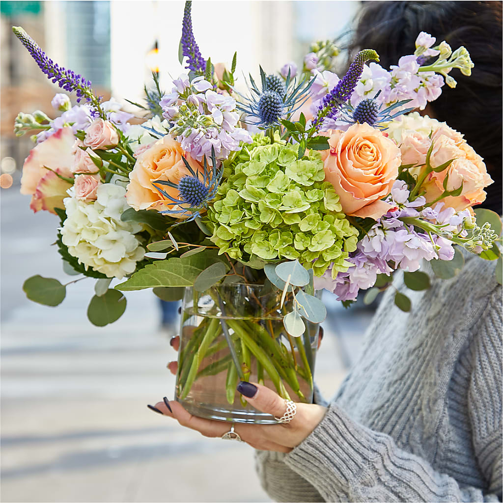 Porch Swing Bouquet –  Floreria Principe De Paz Llc, Somerset NJ