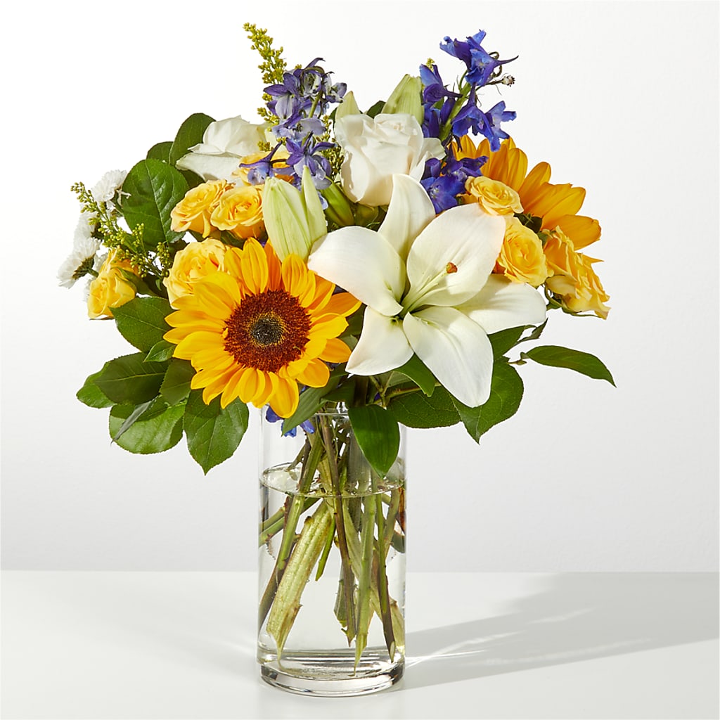 Wonderfully Sunny Bouquet –  Floreria Principe De Paz Llc, Somerset NJ