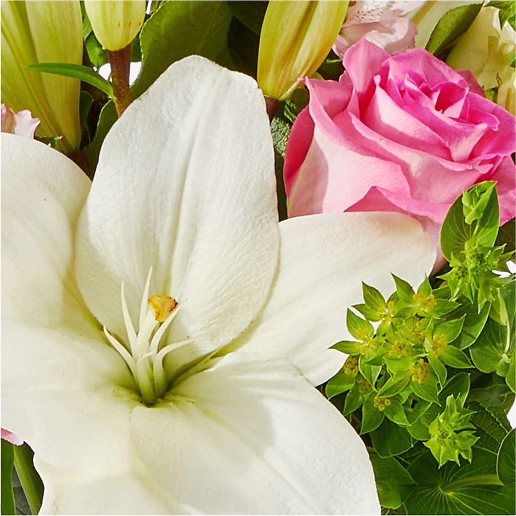 Fondly Bouquet –  Floreria Principe De Paz Llc, Somerset NJ