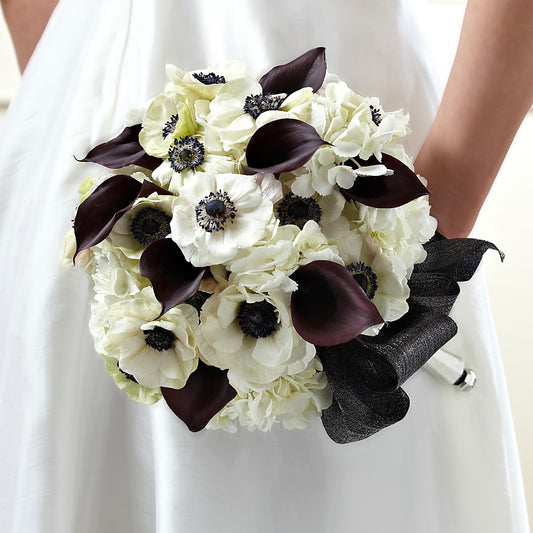 To Have and To Hold Bouquet –  Floreria Principe De Paz Llc, Somerset NJ